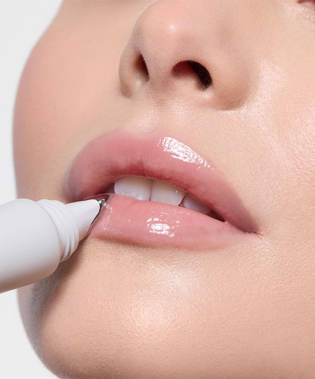 REFY - Tinted Lip Gloss - OAT